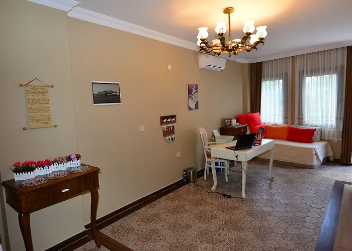 Hayriye Hanim Ege Hotel Ayvalı