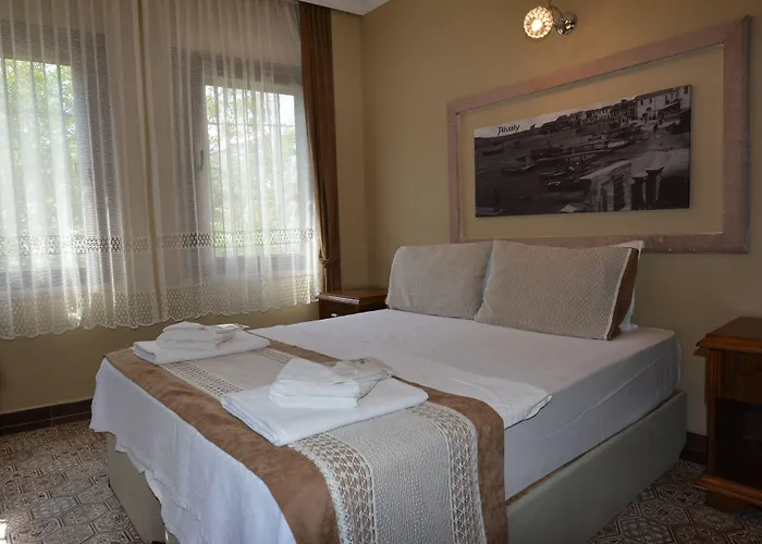 Hotel Hayriye Hanim Ege Ayvalı
